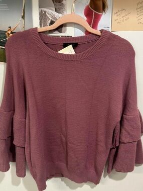NWT Women’s Boutique Mauve Ruffle-Sleeve Sweater